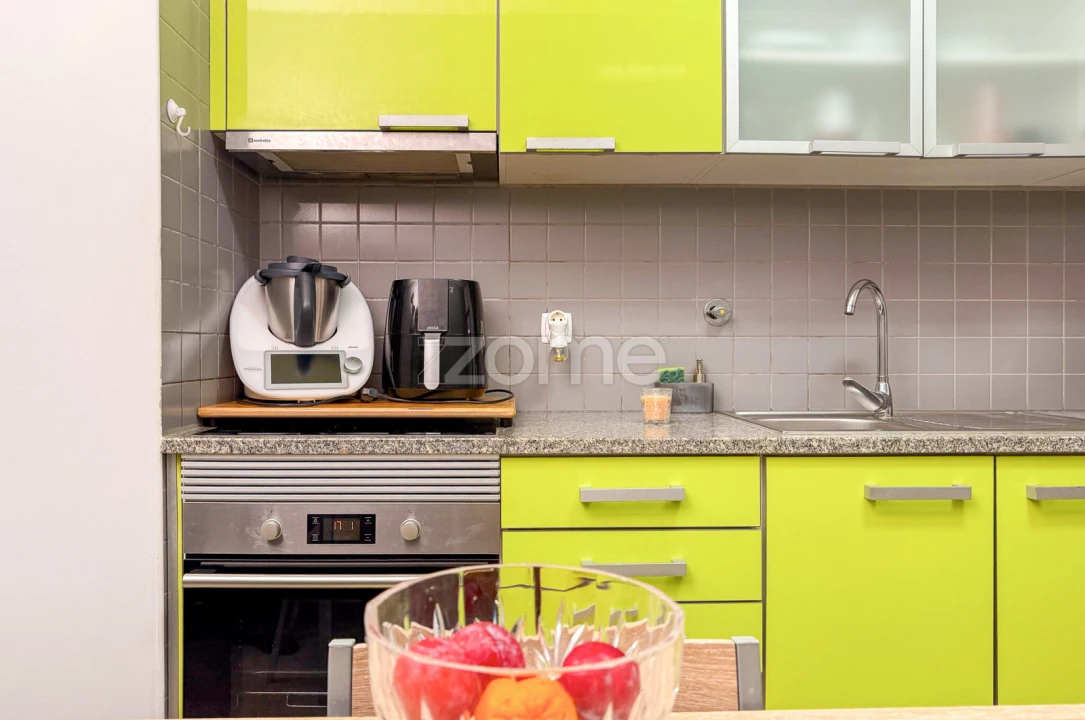 Apartamento T2 para Venda em Arrifes Foto 18