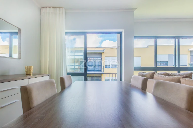 Apartamento T2 para Venda em Arrifes Foto 8