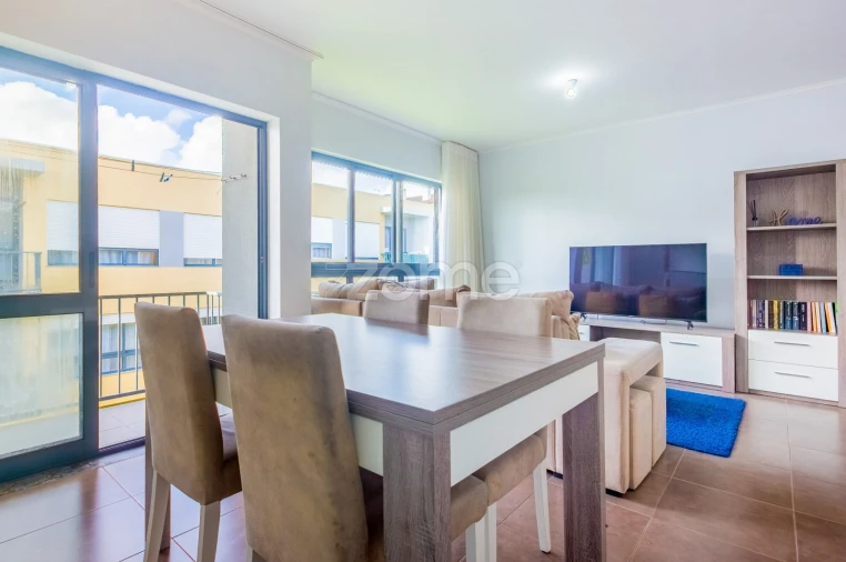 Apartamento T2 para Venda em Arrifes Foto 11