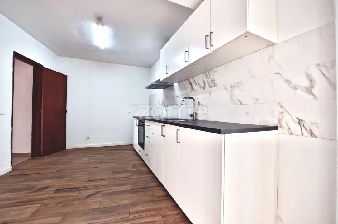Apartamento T2 para Venda em Silves Foto 2