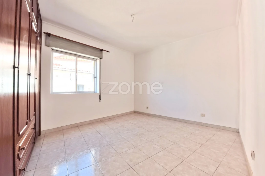Apartamento T2 para Venda em Silves Foto 7
