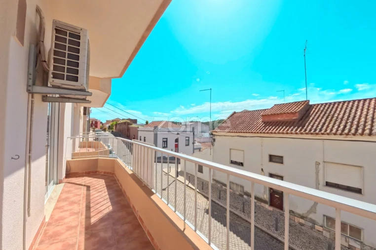Apartamento T2 para Venda em Silves Foto 16