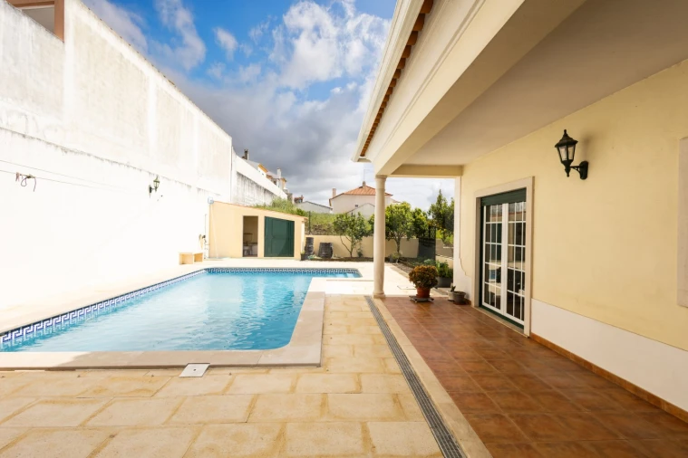 Moradia T3 para Venda em Gaeiras Foto 10