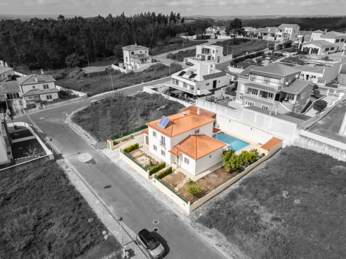 Moradia T3 para Venda em Gaeiras Foto 45