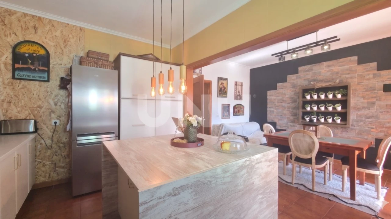 Moradia T4 para Venda em Valega Foto 2