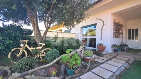 Moradia T4 para Venda em Valega