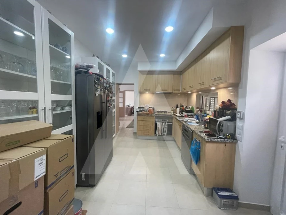 Moradia T4 para Venda em Quelfes Foto 18