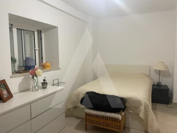 Moradia T4 para Venda em Quelfes