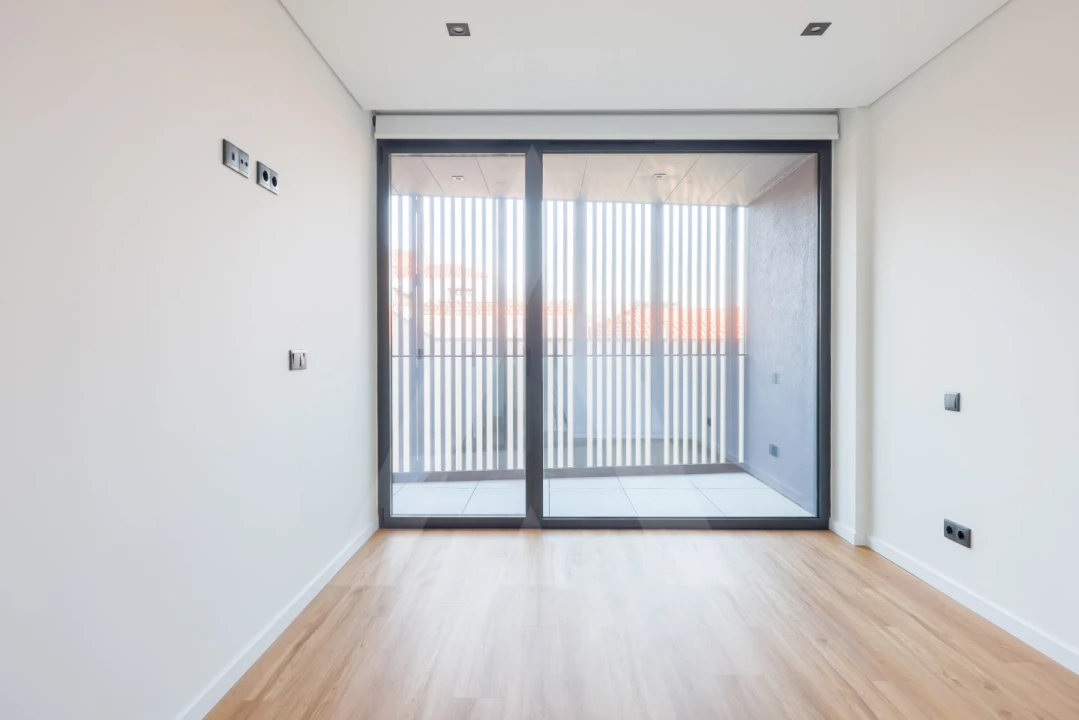 Apartamento T3 para Arrendamento em Glória e Vera Cruz Foto 12