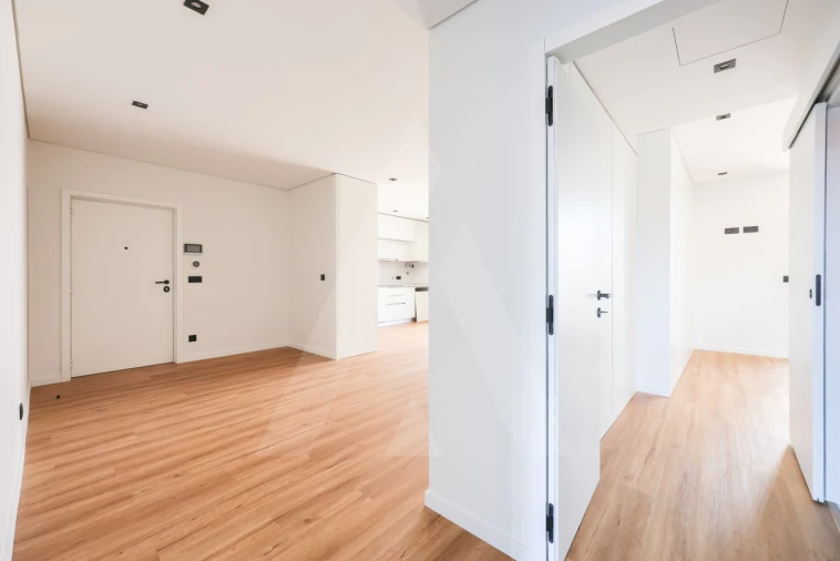 Apartamento T3 para Arrendamento em Glória e Vera Cruz Foto 7