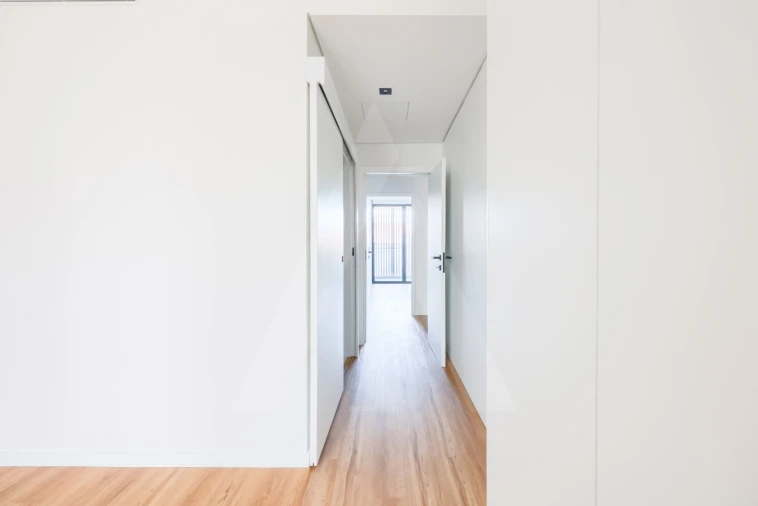 Apartamento T3 para Arrendamento em Glória e Vera Cruz Foto 21