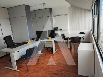 Escritório para Arrendamento em Glória e Vera Cruz