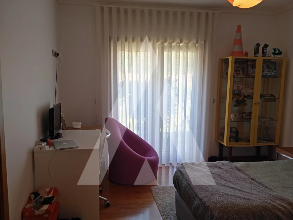 Moradia T6 para Venda em Palhaça Foto 38