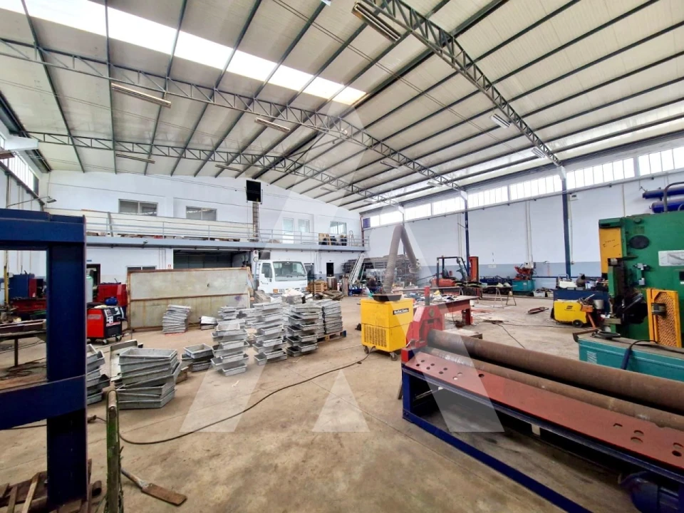 Armazém para Venda em Gafanha da Encarnação Foto 1