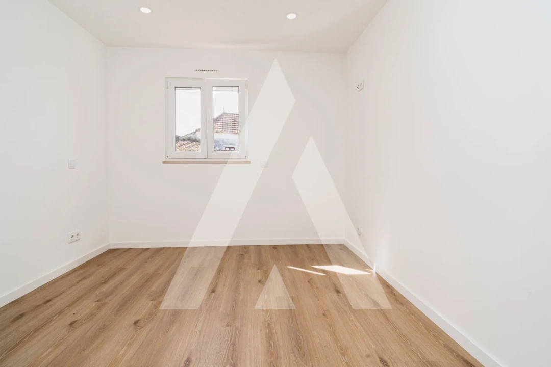 Moradia T3 para Venda em Souselas e Botão Foto 23