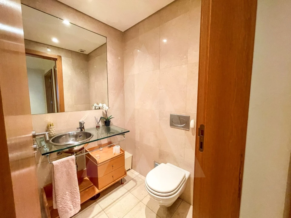 Apartamento T3 para Arrendamento em Parque das Nações Foto 5