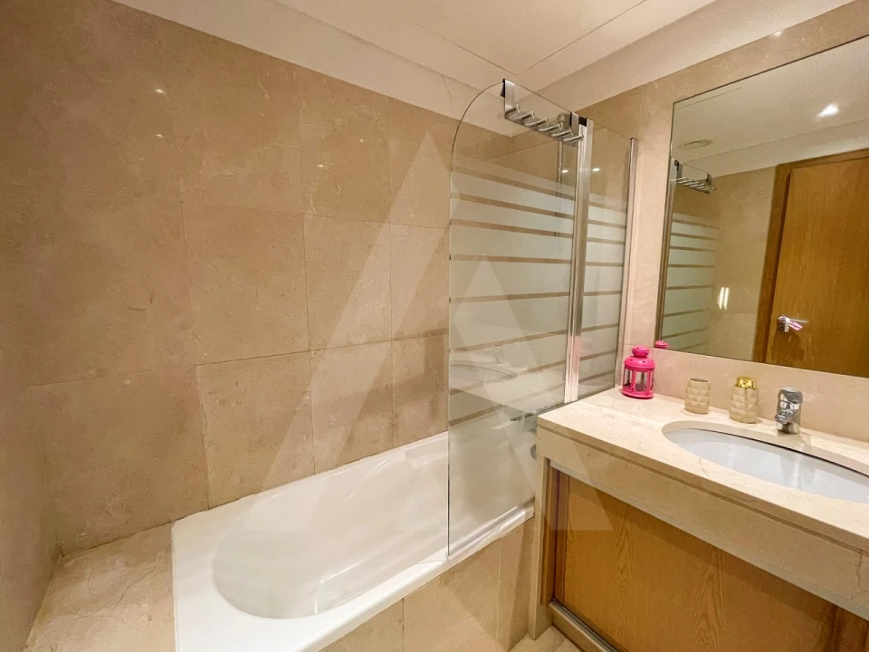 Apartamento T3 para Arrendamento em Parque das Nações Foto 12