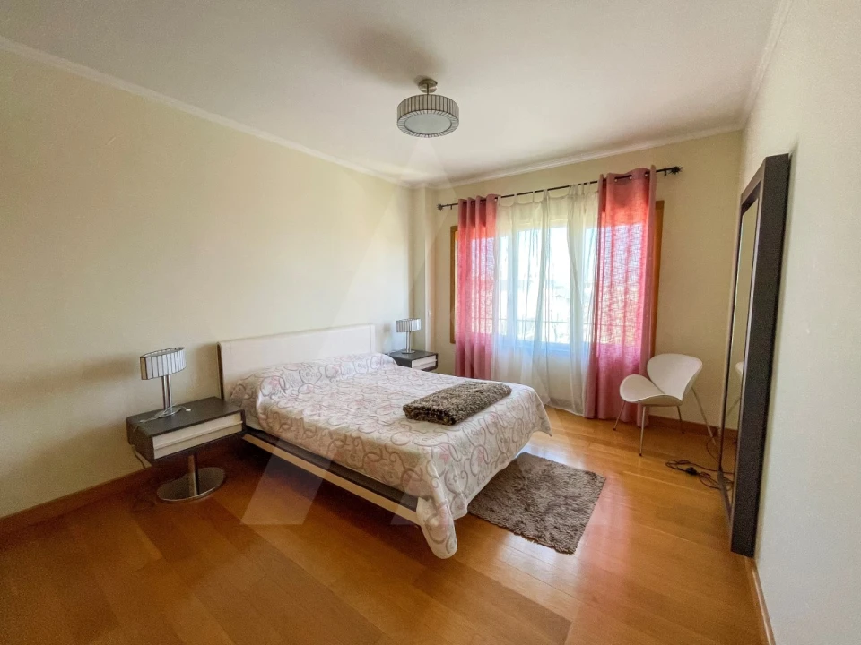 Apartamento T3 para Arrendamento em Parque das Nações Foto 14