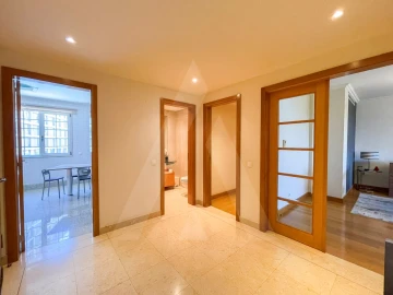 Apartamento T3 para Arrendamento em Parque das Nações