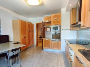 Apartamento T3 para Arrendamento em Parque das Nações