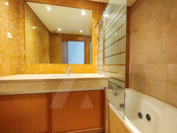Apartamento T3 para Arrendamento em Parque das Nações