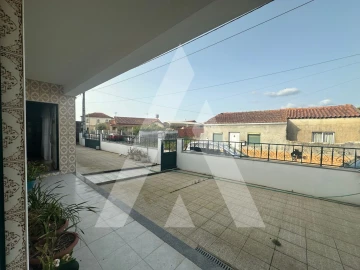 Moradia T3 para Venda em Vilarinho do Bairro