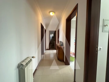 Moradia T3 para Venda em Vilarinho do Bairro