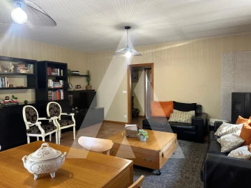 Moradia T3 para Venda em Oiã