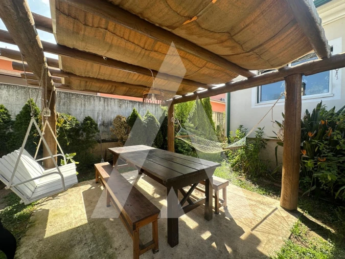 Moradia T3 para Venda em Oiã Foto 24