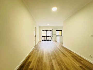 Apartamento T2 para Arrendamento em Chafe