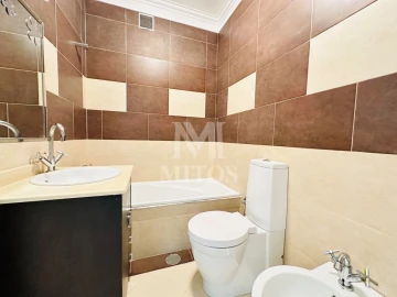 Apartamento T2 para Arrendamento em Chafe