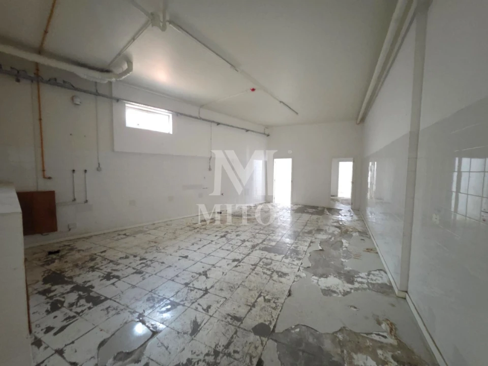 Loja para Arrendamento em Santa Maria Maior e Monserrate e Meadela Foto 9