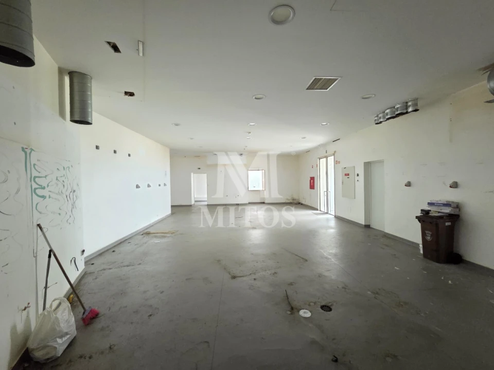 Loja para Arrendamento em Santa Maria Maior e Monserrate e Meadela Foto 14