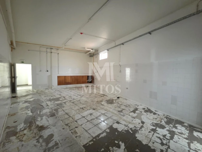 Loja para Arrendamento em Santa Maria Maior e Monserrate e Meadela Foto 10