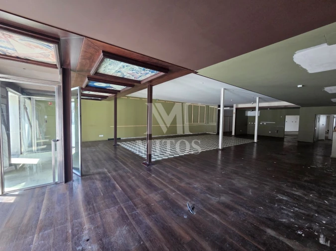 Loja para Arrendamento em Santa Maria Maior e Monserrate e Meadela Foto 4