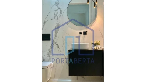 Moradia T3 para Venda em Santa Maria Maior