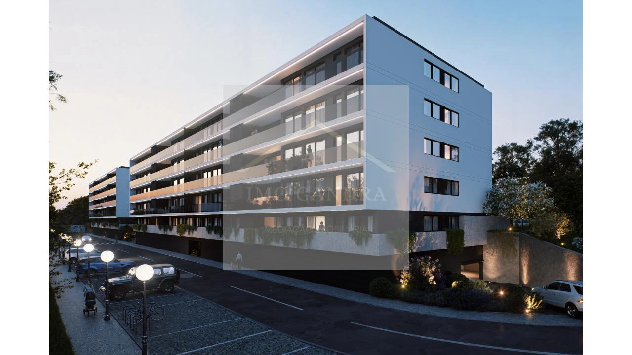 Apartamento T4 para Venda em Fânzeres e São Pedro da Cova Foto 5