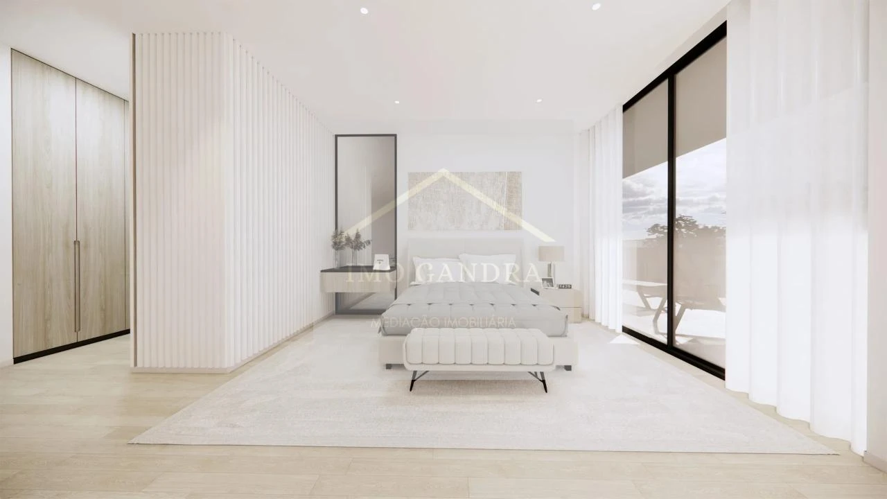 Apartamento T4 para Venda em Fânzeres e São Pedro da Cova Foto 9