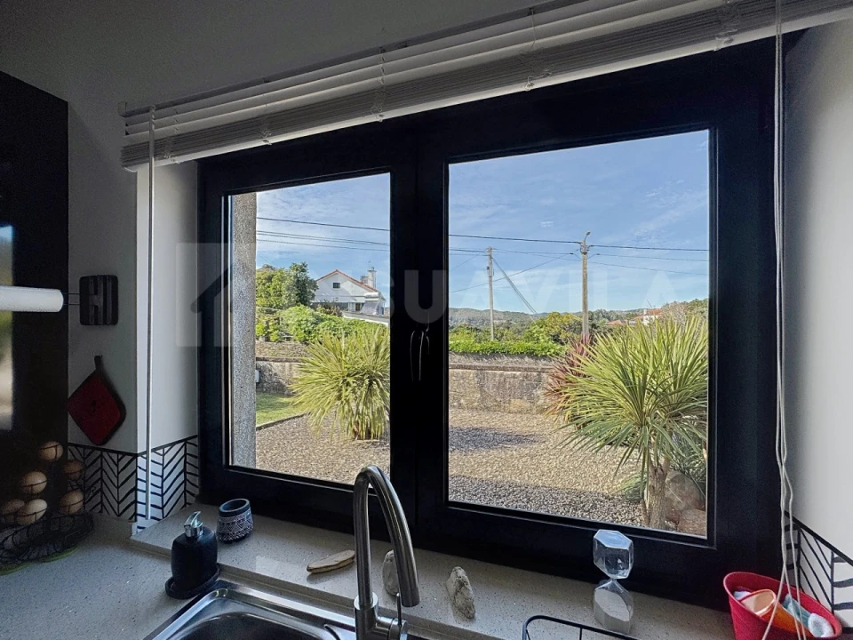 Moradia T3 para Venda em Argela Foto 11