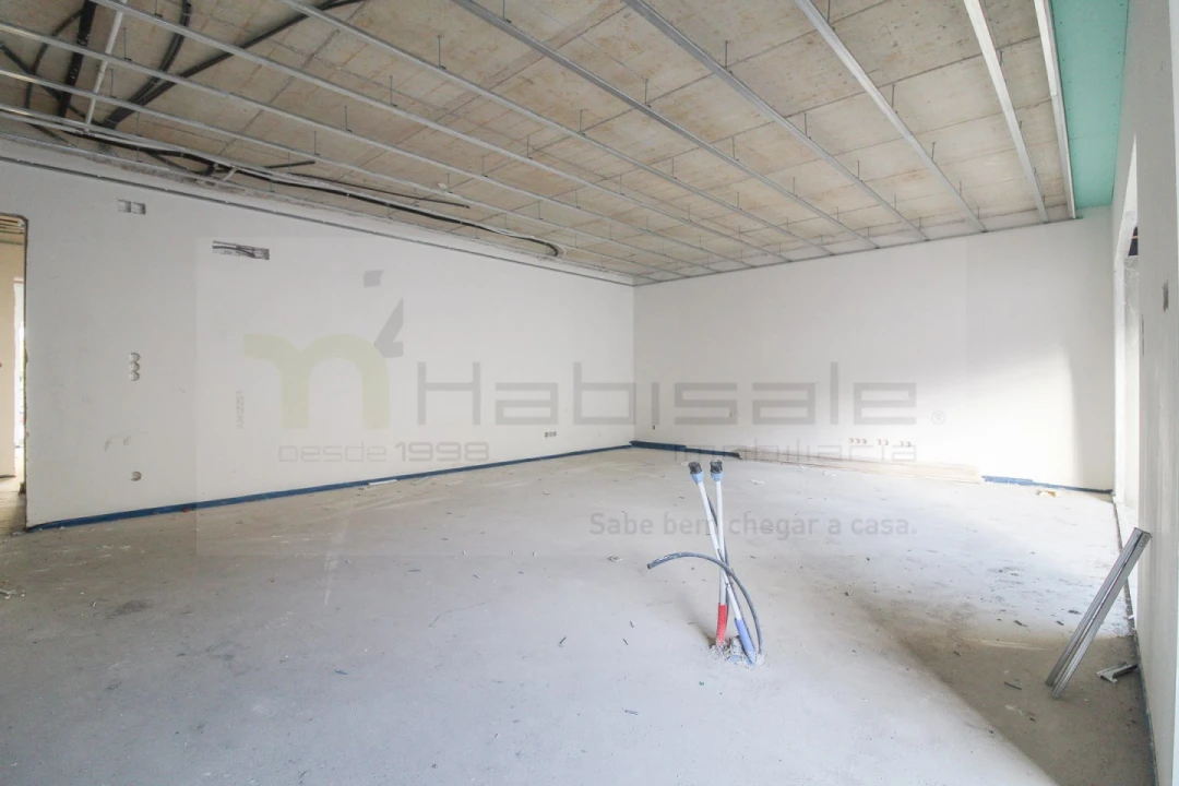 Apartamento T3 para Venda em Póvoa de Santo Adrião e Olival Basto Foto 12