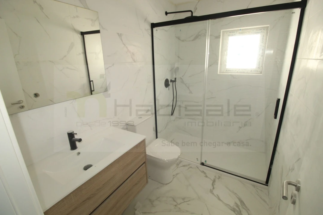 Apartamento T2 para Venda em Venteira Foto 1