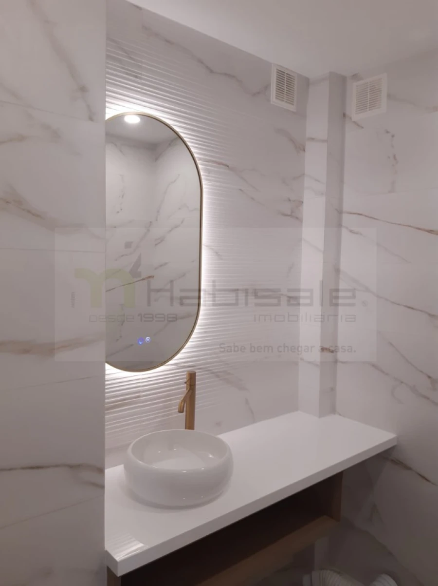Apartamento T2 para Venda em Venteira Foto 8