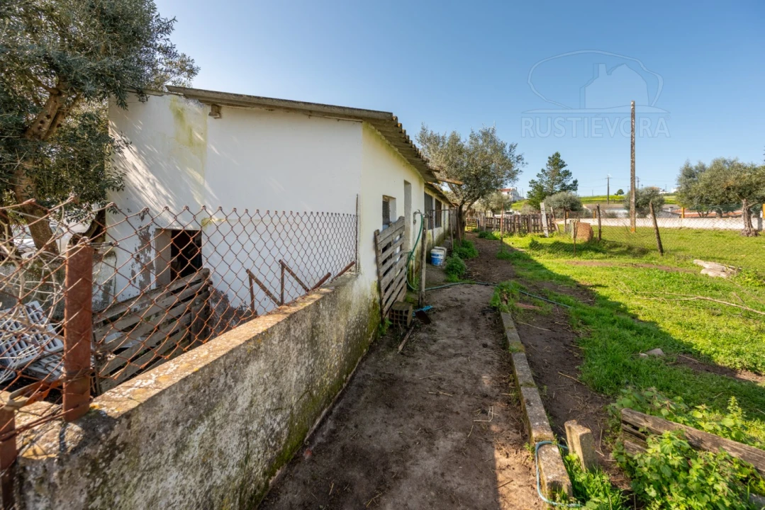 Moradia T4 para Venda em Arraiolos Foto 48