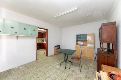 Moradia T4 para Venda em Arraiolos