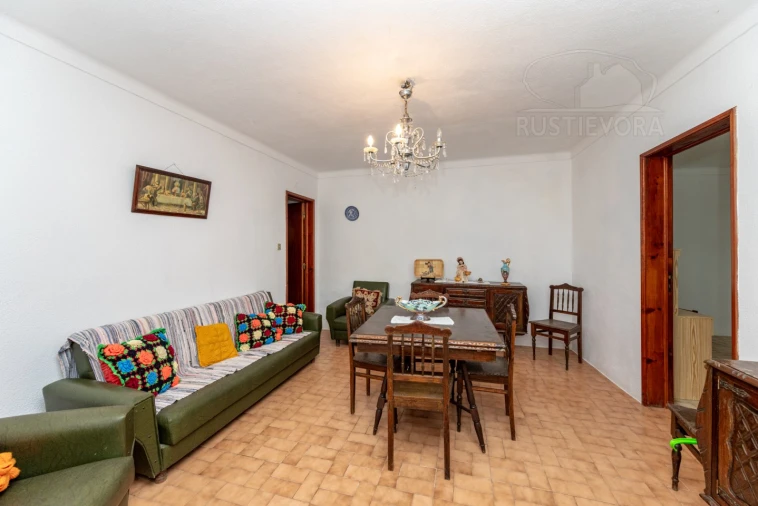 Moradia T4 para Venda em Arraiolos Foto 7