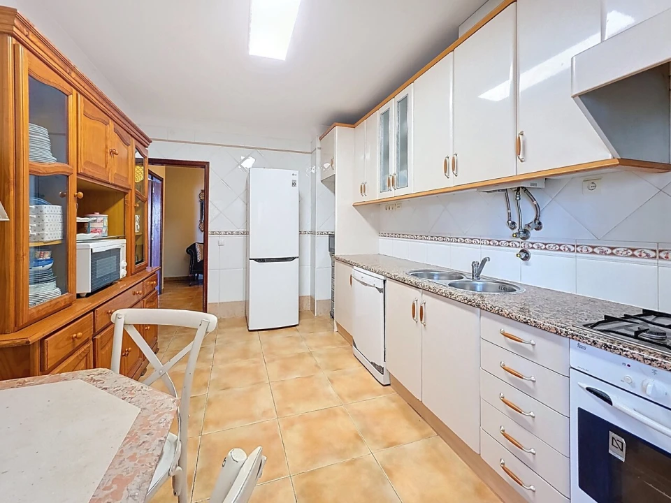 Apartamento T3 para Venda em Portimão Foto 14