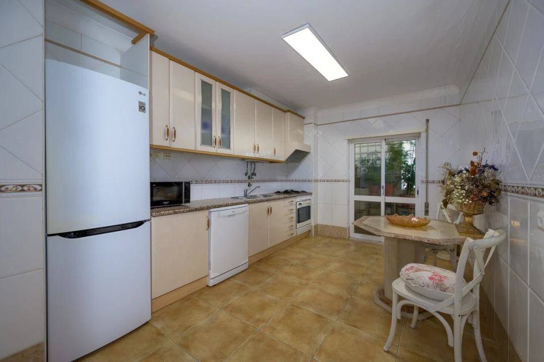 Apartamento T3 para Venda em Portimão Foto 14