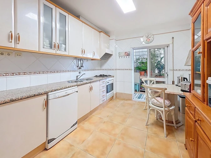 Apartamento T3 para Venda em Portimão Foto 15