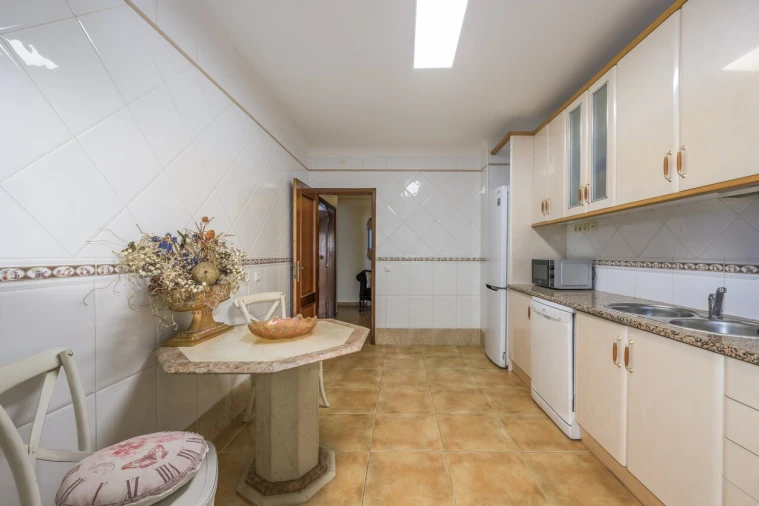 Apartamento T3 para Venda em Portimão Foto 15