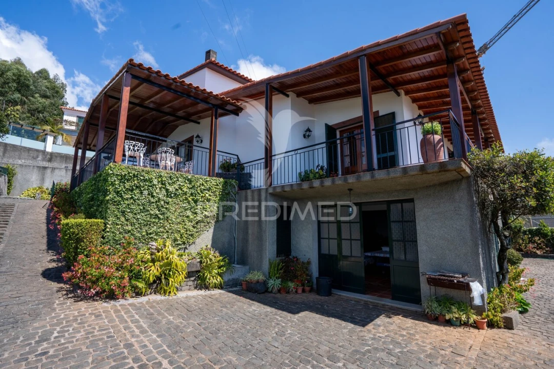 Moradia T3 para Venda em São Roque Foto 9